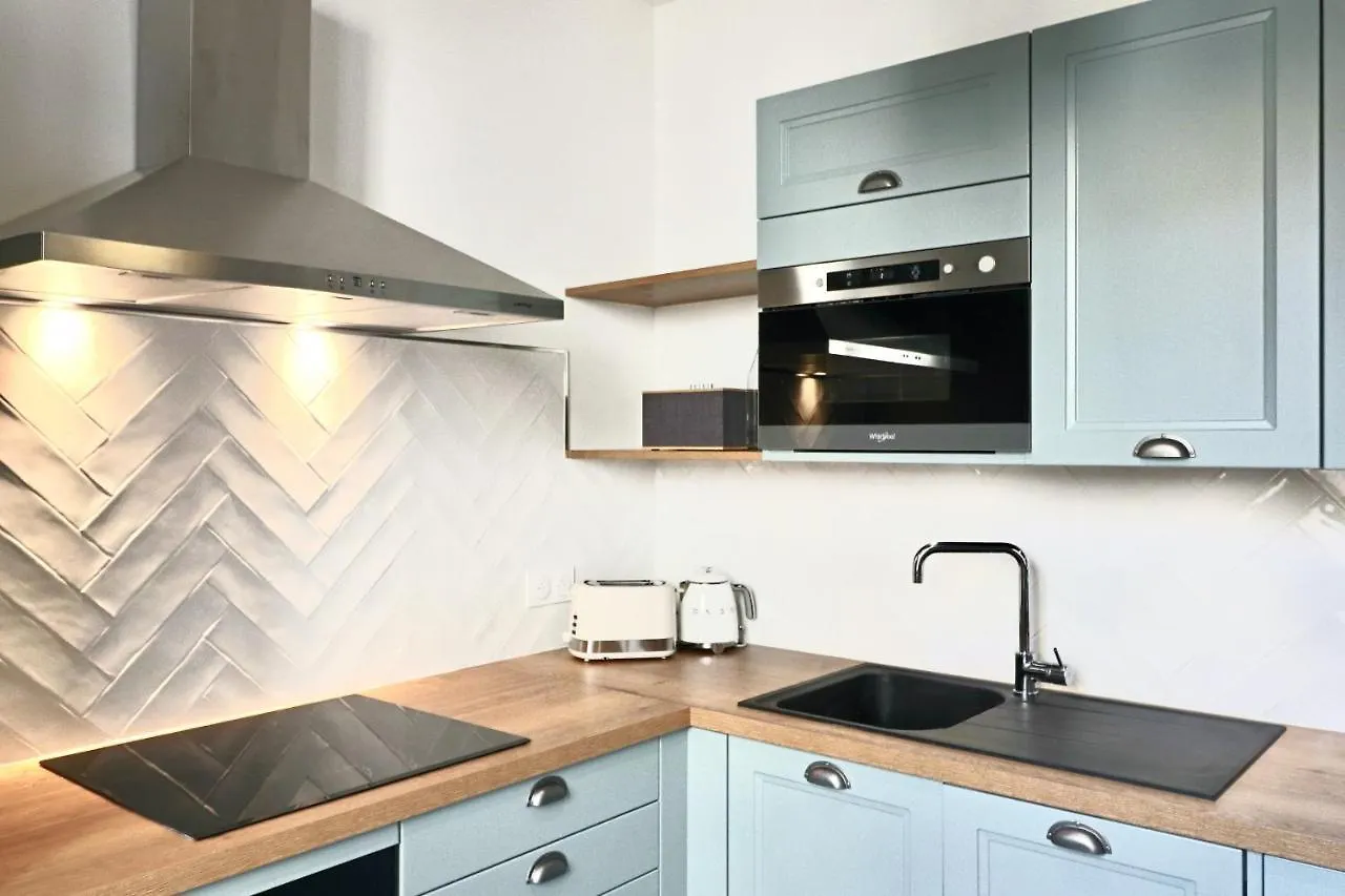 Fersen Bright Apartment Renovated For 5 People In Center Of Old Antibes 0*,  France
